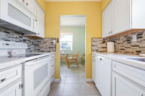 Condominio en venta en Anna Maria, Florida, 2 dormitorios, 76.37 m2 № 1815048 - foto 14
