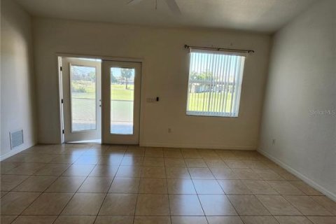 House in Punta Gorda, Florida 3 bedrooms, 142.51 sq.m. № 1653392 - photo 2