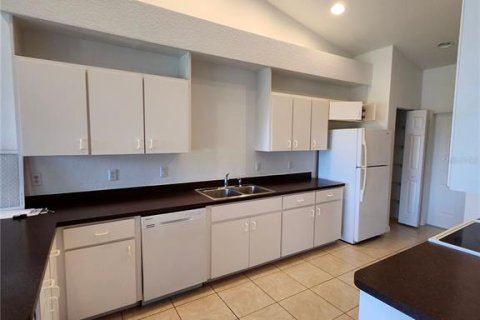 House in Punta Gorda, Florida 3 bedrooms, 142.51 sq.m. № 1653392 - photo 3