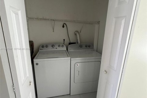 House in Boca Raton, Florida 2 bedrooms, 95.32 sq.m. № 2028445 - photo 23