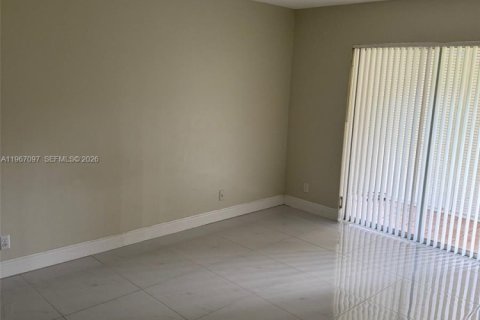 House in Boca Raton, Florida 2 bedrooms, 95.32 sq.m. № 2028445 - photo 12