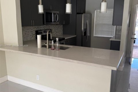 House in Boca Raton, Florida 2 bedrooms, 95.32 sq.m. № 2028445 - photo 8