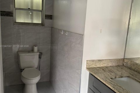 House in Boca Raton, Florida 2 bedrooms, 95.32 sq.m. № 2028445 - photo 20