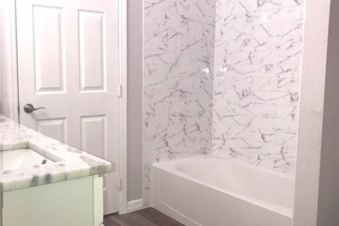 Condominio en alquiler en Orlando, Florida, 2 dormitorios, 101.36 m2 № 1911111 - foto 13