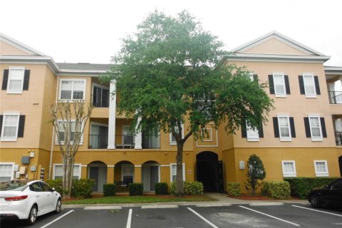 Condominio en alquiler en Orlando, Florida, 2 dormitorios, 101.36 m2 № 1911111 - foto 1
