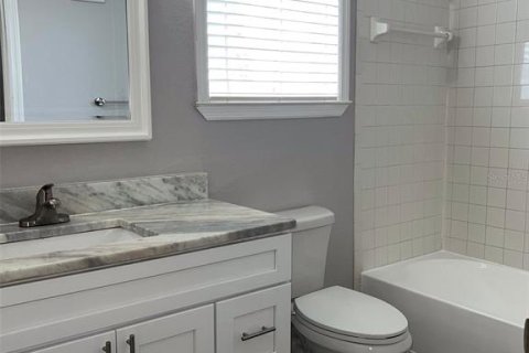Condominio en alquiler en Orlando, Florida, 2 dormitorios, 101.36 m2 № 1911111 - foto 19