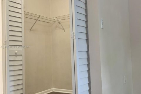 Condominio en venta en Miami, Florida, 3 dormitorios, 104.05 m2 № 2024966 - foto 25