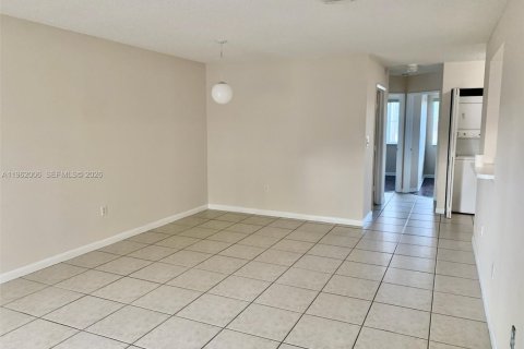 Condominio en venta en Miami, Florida, 3 dormitorios, 104.05 m2 № 2024966 - foto 17