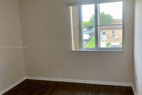 Condominio en venta en Miami, Florida, 3 dormitorios, 104.05 m2 № 2024966 - foto 9