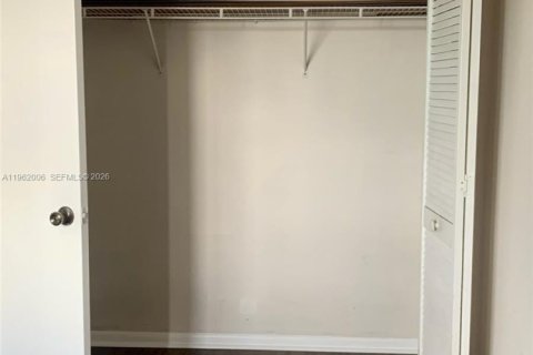 Condominio en venta en Miami, Florida, 3 dormitorios, 104.05 m2 № 2024966 - foto 8