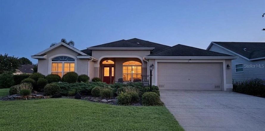 Villa ou maison à The Villages, Floride 3 chambres, 179.02 m2 № 2217148