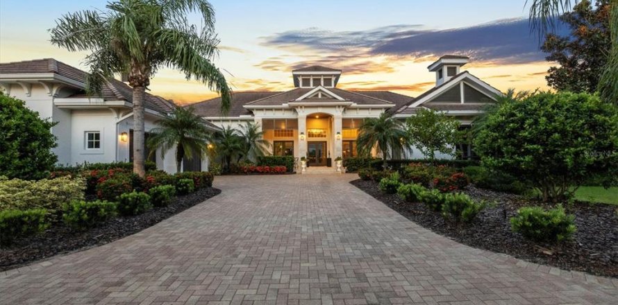Villa ou maison à Bradenton, Floride 3 chambres, 416.57 m2 № 1919516