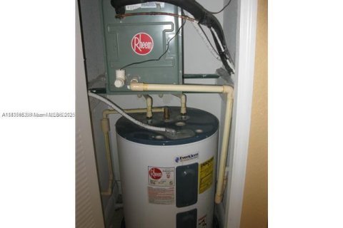 Copropriété à vendre à Cutler Bay, Floride: 2 chambres, 98.57 m2 № 1939943 - photo 30