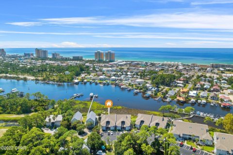 Condominio en venta en Panama City Beach, Florida, 2 dormitorios, 102.19 m2 № 558748 - foto 1