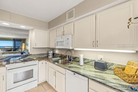 Снять в аренду кондоминиум в Сент-Пит-Бич, Флорида 3 комнаты, 109.16м2, № 1545063 - фото 14