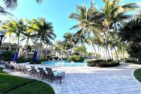 Touwnhouse à vendre à Sunrise, Floride: 3 chambres, 157.93 m2 № 2048997 - photo 6