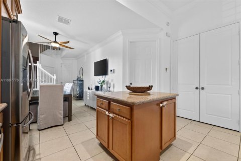 Touwnhouse à vendre à Sunrise, Floride: 3 chambres, 157.93 m2 № 2048997 - photo 14