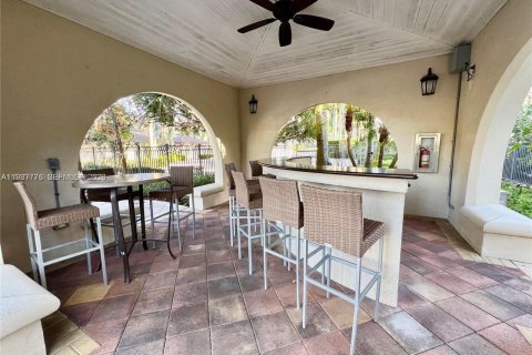 Touwnhouse à vendre à Sunrise, Floride: 3 chambres, 157.93 m2 № 2048997 - photo 4