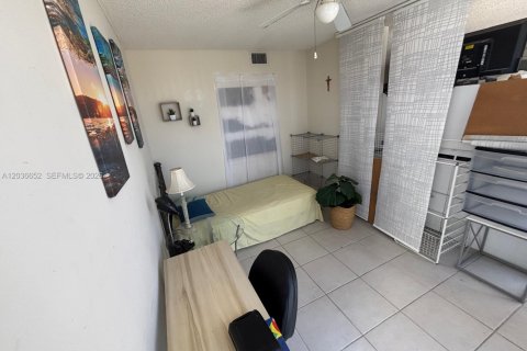 Condominio en venta en Hallandale Beach, Florida, 2 dormitorios, 99.87 m2 № 2085010 - foto 6