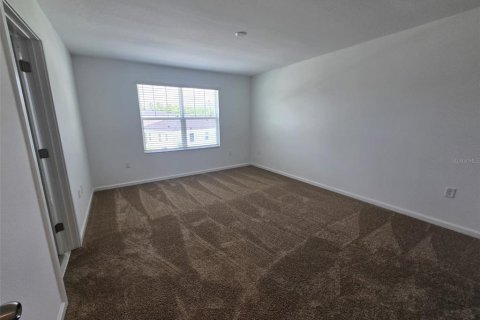 Townhouse in Orlando, Florida 4 bedrooms, 151.15 sq.m. № 2103155 - photo 12