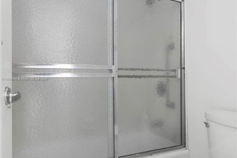 Купить кондоминиум в Майами-Бич, Флорида 1 спальня, 85.66м2, № 2012831 - фото 12