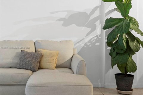 Купить кондоминиум в Майами-Бич, Флорида 1 спальня, 85.66м2, № 2012831 - фото 15