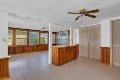 House in Vero Beach, Florida 2 bedrooms, 72.93 sq.m. № 2082804 - photo 7
