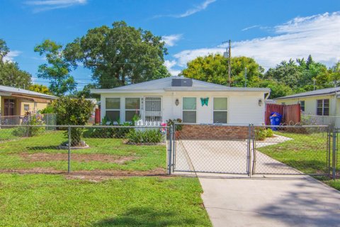House in Vero Beach, Florida 2 bedrooms, 72.93 sq.m. № 2082804 - photo 3