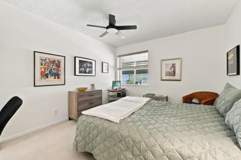 Condo in Delray Beach, Florida, 2 bedrooms  № 2392010 - photo 13