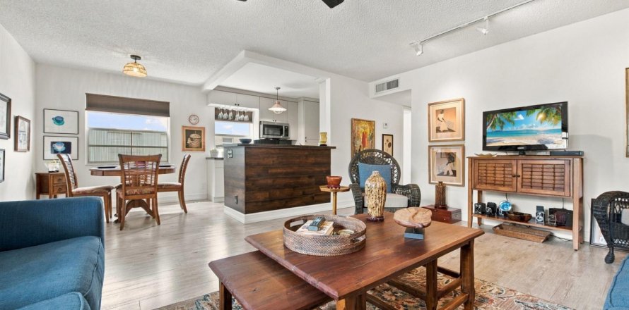 Condo in Delray Beach, Florida, 2 bedrooms  № 2392010