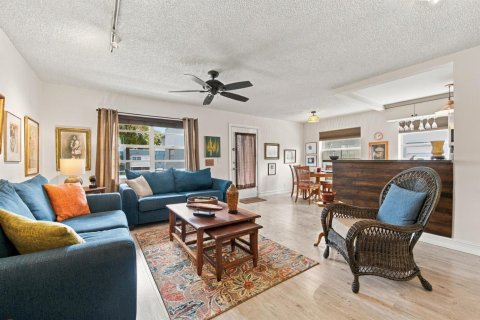 Condo in Delray Beach, Florida, 2 bedrooms  № 2392010 - photo 6