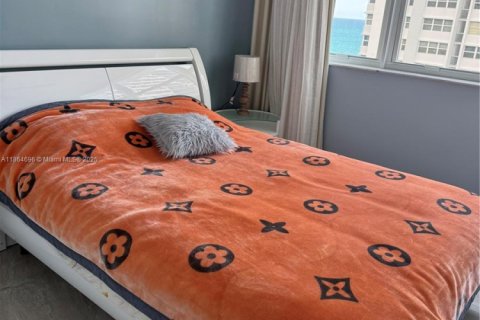 Купить кондоминиум в Халландейл-Бич, Флорида 3 спальни, 178.37м2, № 1893120 - фото 19