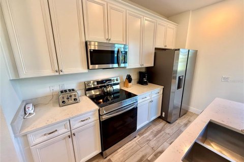 Adosado en alquiler en Kissimmee, Florida, 3 dormitorios, 143.53 m2 № 2101738 - foto 8