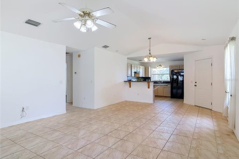 House in Fort MC Coy, Florida 3 bedrooms, 123.28 sq.m. № 2196290 - photo 24