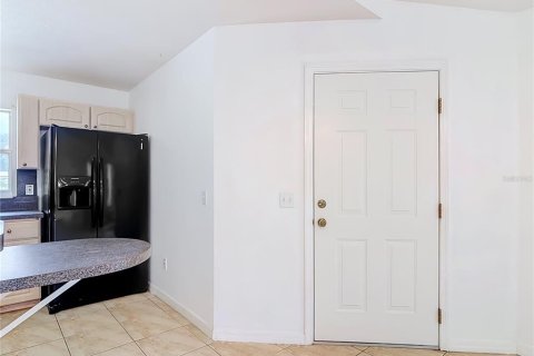 House in Fort MC Coy, Florida 3 bedrooms, 123.28 sq.m. № 2196290 - photo 12