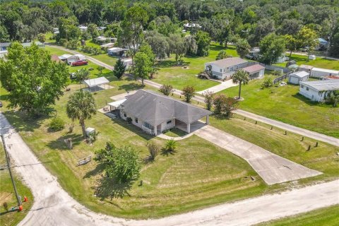 House in Fort MC Coy, Florida 3 bedrooms, 123.28 sq.m. № 2196290 - photo 9
