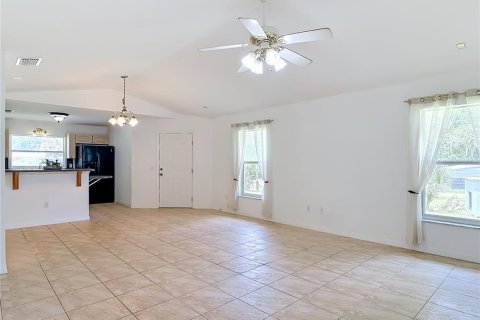 House in Fort MC Coy, Florida 3 bedrooms, 123.28 sq.m. № 2196290 - photo 25