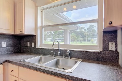 House in Fort MC Coy, Florida 3 bedrooms, 123.28 sq.m. № 2196290 - photo 15