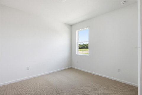 Villa ou maison à vendre à Apopka, Floride: 4 chambres, 304.53 m2 № 2140252 - photo 5