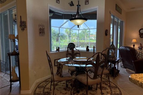 Villa ou maison à vendre à Bradenton, Floride: 4 chambres, 296.73 m2 № 1781180 - photo 10