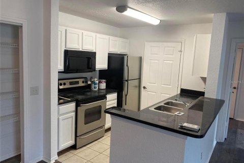 Condominio en alquiler en Bradenton, Florida, 4 dormitorios, 127 m2 № 1916488 - foto 4