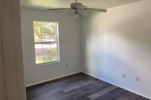 Condominio en alquiler en Bradenton, Florida, 4 dormitorios, 127 m2 № 1916488 - foto 5