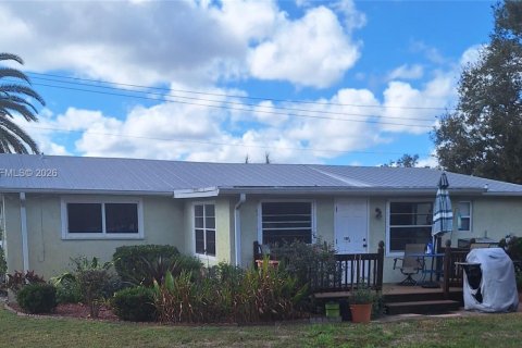 Casa en venta en Stuart, Florida, 2 dormitorios, 265.7 m2 № 2049632 - foto 3