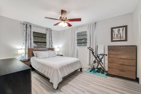 House in Boca Raton, Florida 2 bedrooms, 85.75 sq.m. № 2180017 - photo 18