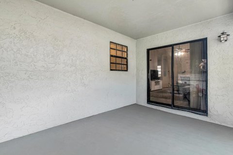 House in Boca Raton, Florida 2 bedrooms, 85.75 sq.m. № 2180017 - photo 30