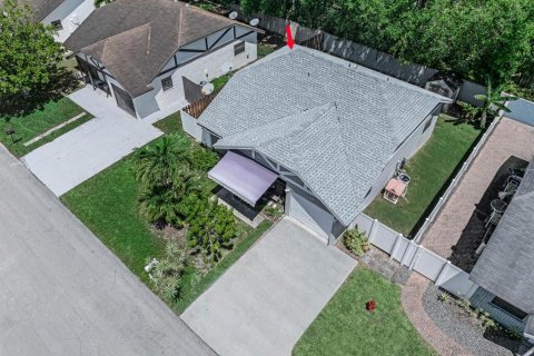 House in Boca Raton, Florida 2 bedrooms, 85.75 sq.m. № 2180017 - photo 3