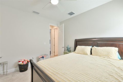 House in Apollo Beach, Florida 6 bedrooms, 335.28 sq.m. № 2109794 - photo 29