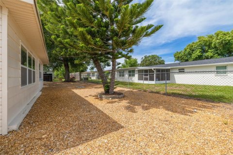 Villa ou maison à vendre à New Port Richey, Floride: 3 chambres, 121.7 m2 № 2399523 - photo 26