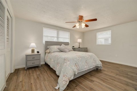 Villa ou maison à vendre à New Port Richey, Floride: 3 chambres, 121.7 m2 № 2399523 - photo 19