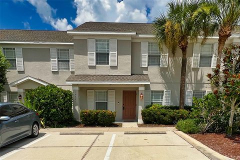 Townhouse in Lakewood Ranch, Florida 3 bedrooms, 143.07 sq.m. № 1894536 - photo 1